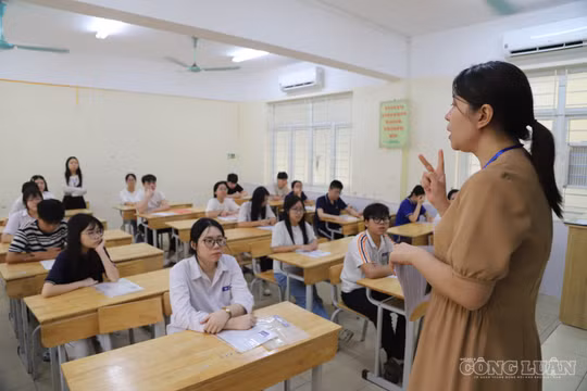 Dự kiến bỏ môn thi thứ ba, kỳ thi vào lớp 10 chỉ còn Toán và Ngữ văn