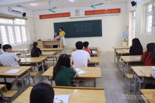 Bỏ môn thi thứ ba vào lớp 10, áp lực cạnh tranh vào trường công lập liệu có giảm?