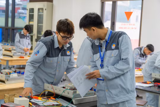 Không cần thi quốc gia, người học vẫn có thể được lựa chọn đi thi quốc tế
