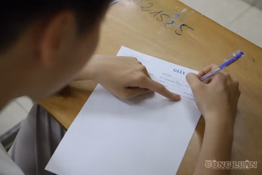 Lệch trên 1,5 điểm, bài thi Ngữ văn tốt nghiệp THPT 2026 sẽ được chấm lần ba