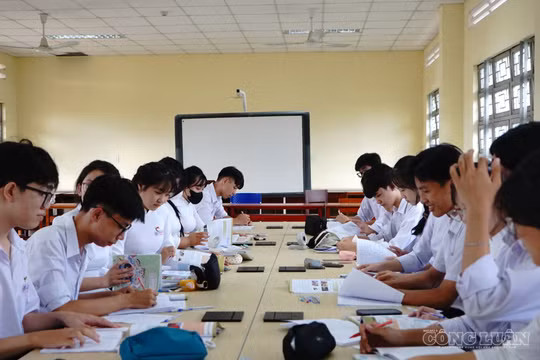 'Siết' thi học sinh, giáo viên giỏi: Cắt ít nhất 50% hội thi, phong trào hình thức