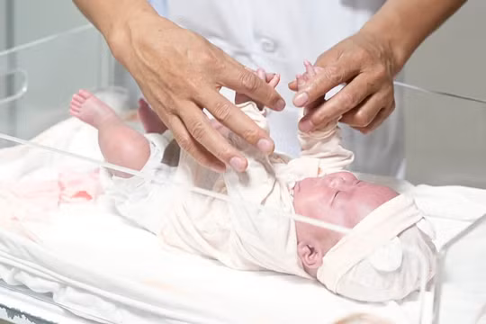 Chồng qua đời, vợ có thể được dùng tinh trùng để sinh con