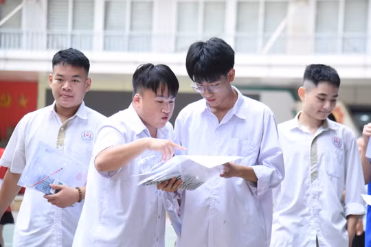 18 trường đại học công bố điểm sàn, mức cao nhất 25 điểm