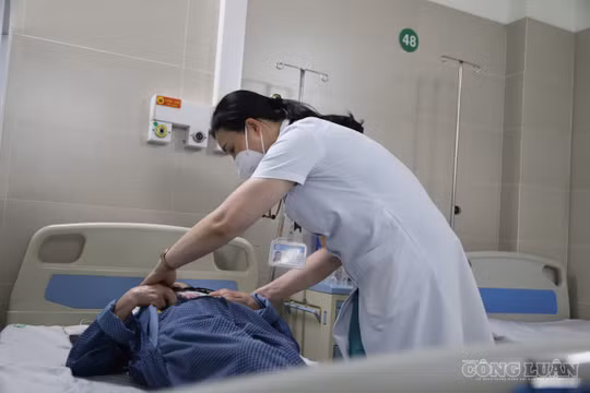 Gỡ những ‘nút thắt’ để chương trình khám chữa bệnh cho người dân từ cơ sở sớm thực thi