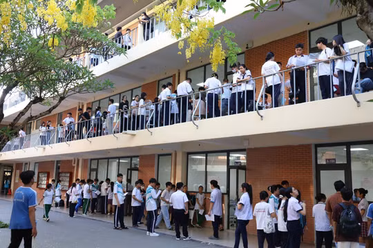 13 trường đại học ở Hà Nội mở cổng nhận xét tuyển sớm, thí sinh dồn dập đăng ký trước hạn 20/6