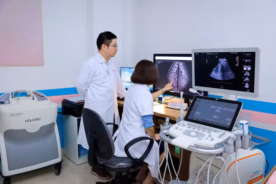 Sàng lọc ung thư vú chỉ mất khoảng 10 phút và có thể thực hiện ngay tại trạm y tế xã, phường