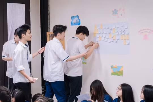 Đằng sau câu nói 'Con ghét bố mẹ': Đừng vội coi đó là sự hỗn hào
