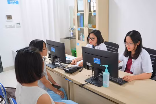 Tuổi 35 trở thành mốc khuyến nghị sinh đủ 2 con