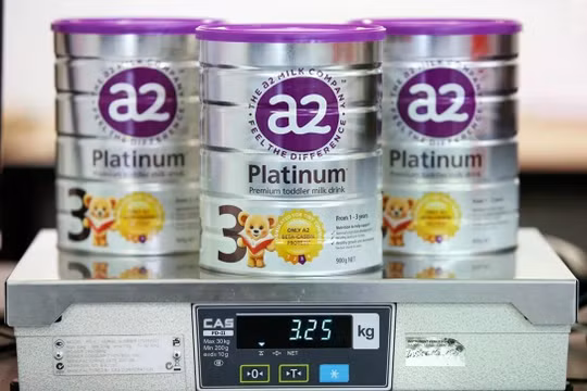 Sữa công thức a2 Platinum dính cảnh báo an toàn, Bộ Y tế yêu cầu thu hồi nếu lưu hành tại Việt Nam