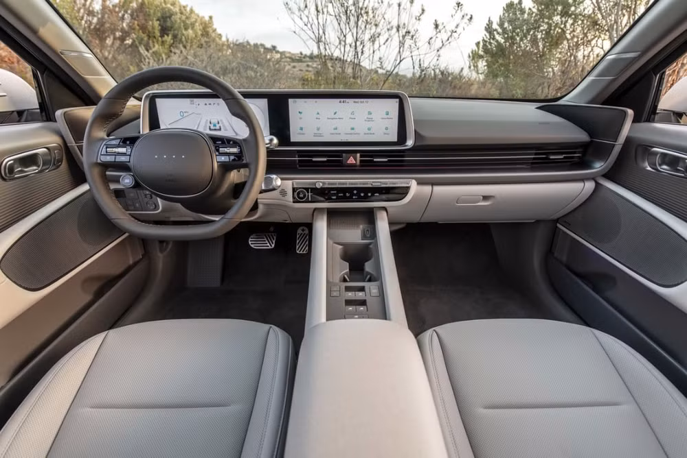 hyundai ioniq 6 ra mat tai thi truong my van hanh 550 km moi lan sac hinh 9