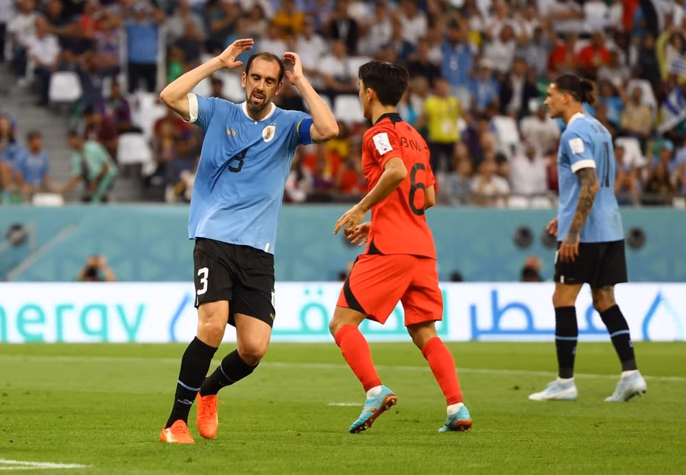 uruguay chia diem han quoc trong tran cau cang nhu day dan hinh 3