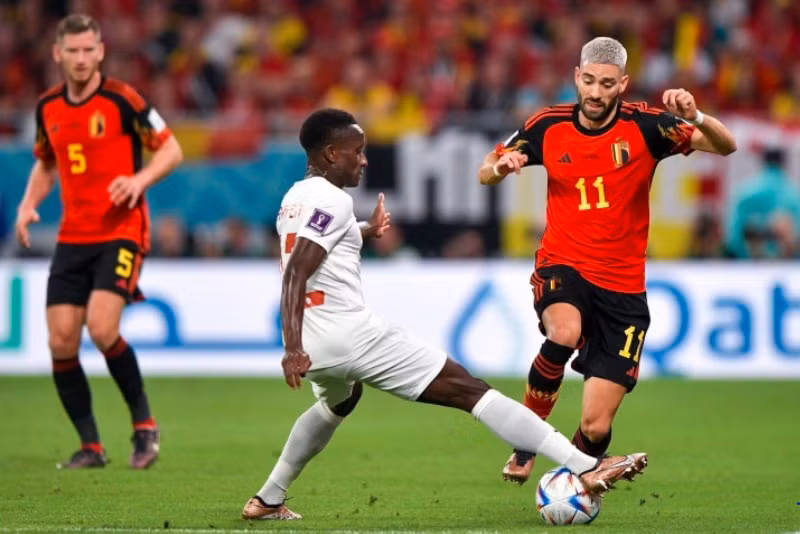 hazard va de bruyne nhat nhoa bi thang chat vat canada hinh 1