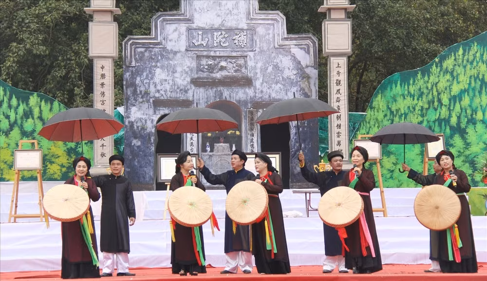 phat trien cac gia tri van hoa de xung tam voi nhung loi the va tiem nang von co hinh 2