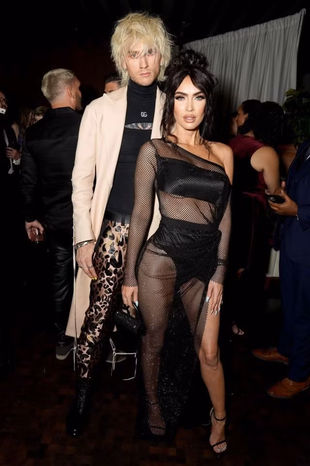 megan fox tao bao mac vay luoi xuyen thau di su kien hinh 2
