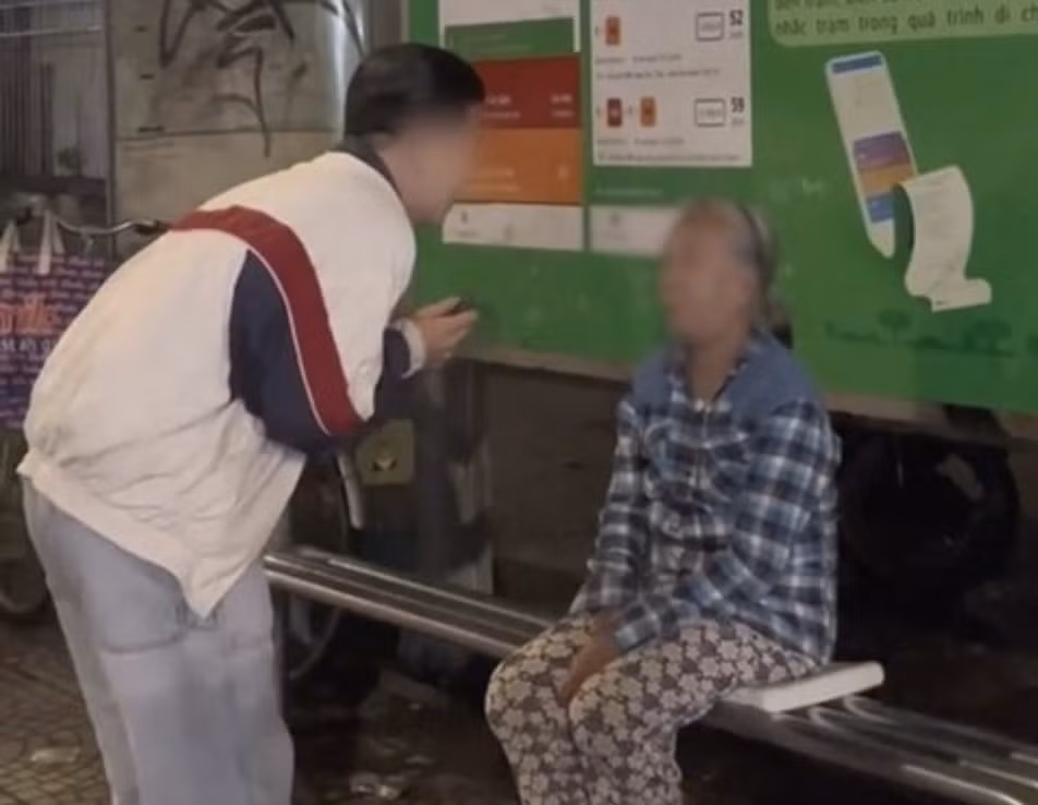thanh tra so tttt tp hcm tim tiktoker no o no lam ro clip miet thi nguoi ngheo hinh 1