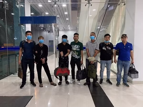 bat 3 doi tuong truy na nguy hiem khi dang lan tron tai cac tinh phia nam hinh 1