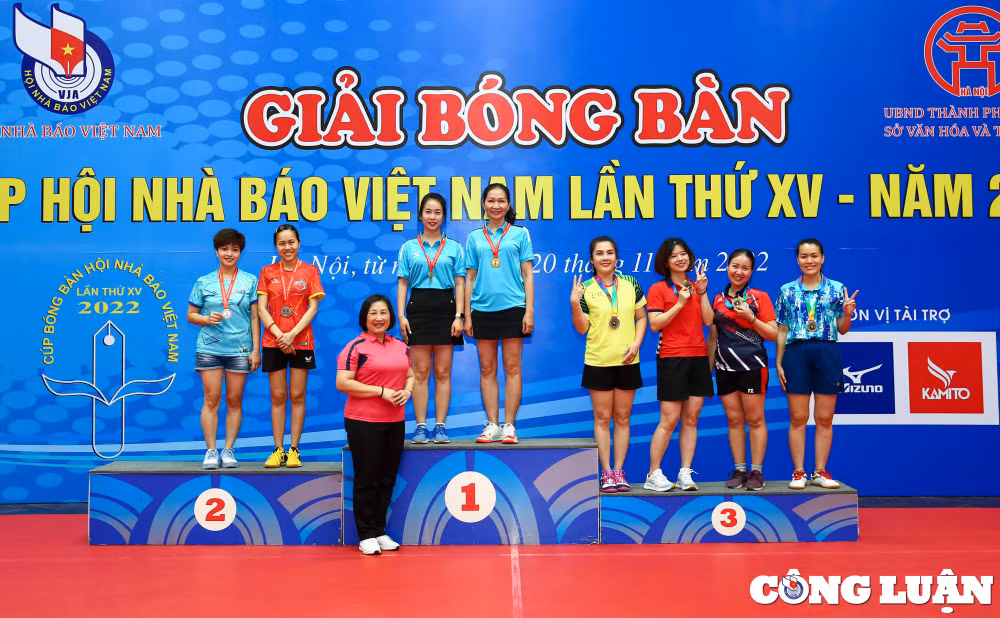 cac hang muc giai thuong tai giai bong ban cup hoi nha bao viet nam lan thu xv hinh 14