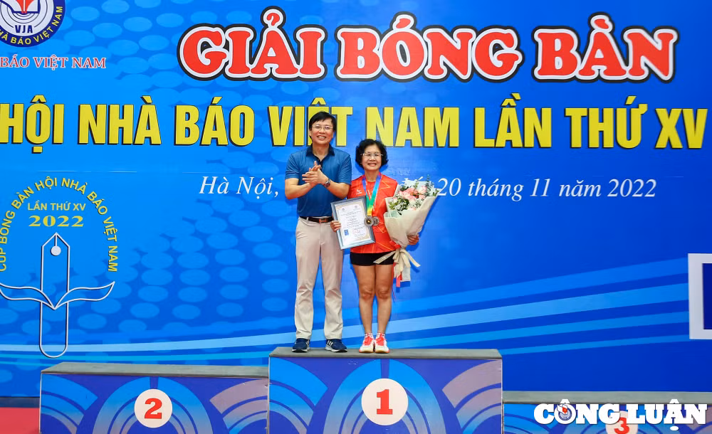 cac hang muc giai thuong tai giai bong ban cup hoi nha bao viet nam lan thu xv hinh 6