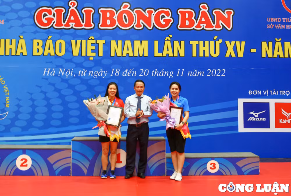 cac hang muc giai thuong tai giai bong ban cup hoi nha bao viet nam lan thu xv hinh 4
