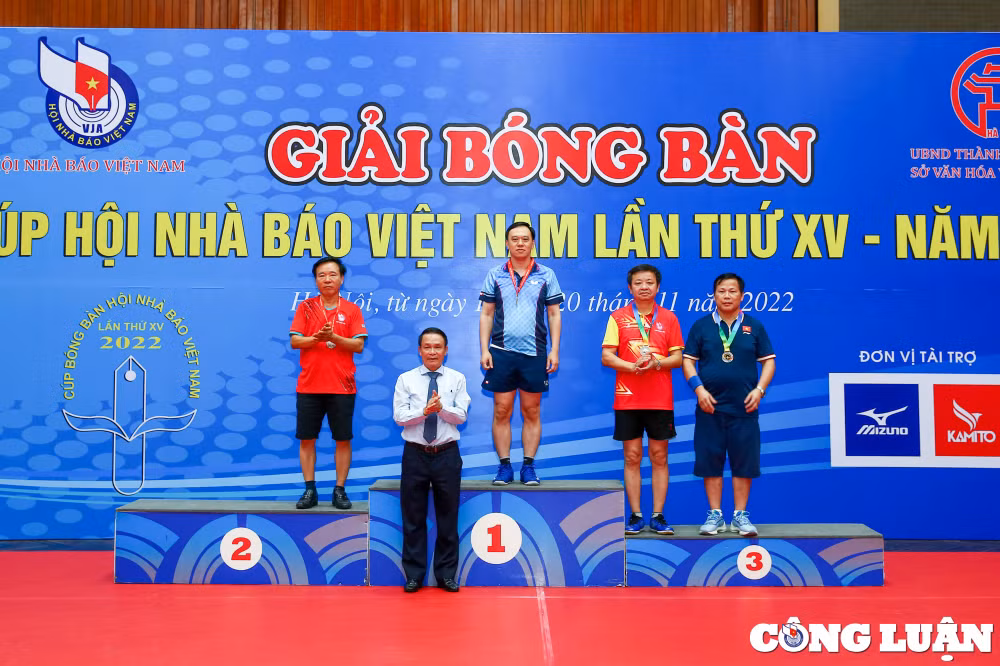 cac hang muc giai thuong tai giai bong ban cup hoi nha bao viet nam lan thu xv hinh 2