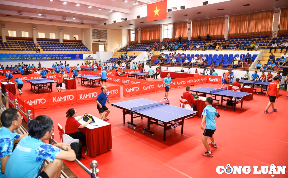 nhieu doi ca nhan lot vao ban ket chung ket giai bong ban cup hoi nha bao viet nam lan thu xv 2022 hinh 2