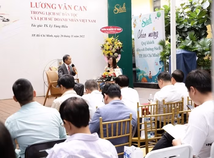 ra mat sach ve luong van can nguoi thay cua gioi doanh nhan viet nam hinh 1