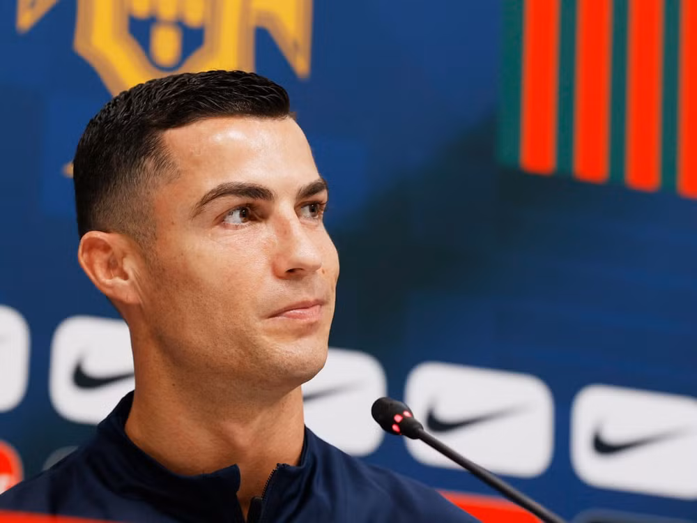 ronaldo khong con la cau thu cua man united hinh 3