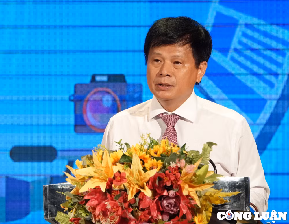 sau lang nhung giai dieu tai vong chung ket hoi thi tieng hat nguoi lam bao hinh 2