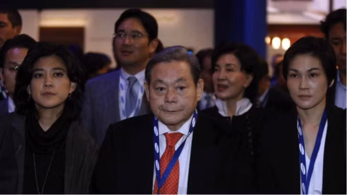 gia dinh samsung chuan bi tra ky luc 10 ty usd thue thua ke hinh 1