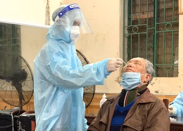 pho bi thu huyen uy o phu tho mac covid 19 lien quan hat karaoke hinh 1