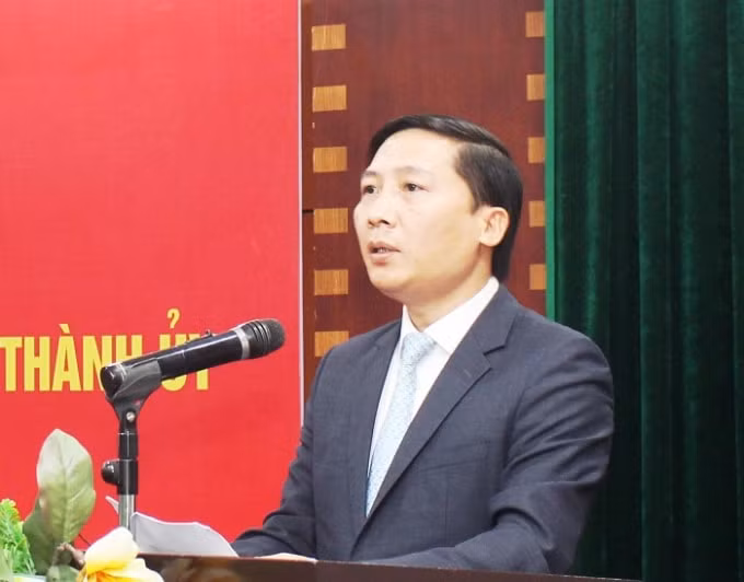 ha noi giam doc so thong tin va truyen thong giu chuc bi thu huyen uy me linh hinh 2