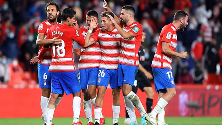 nhan dinh du doan levante vs granada 3h ngay 2 11 hinh 1