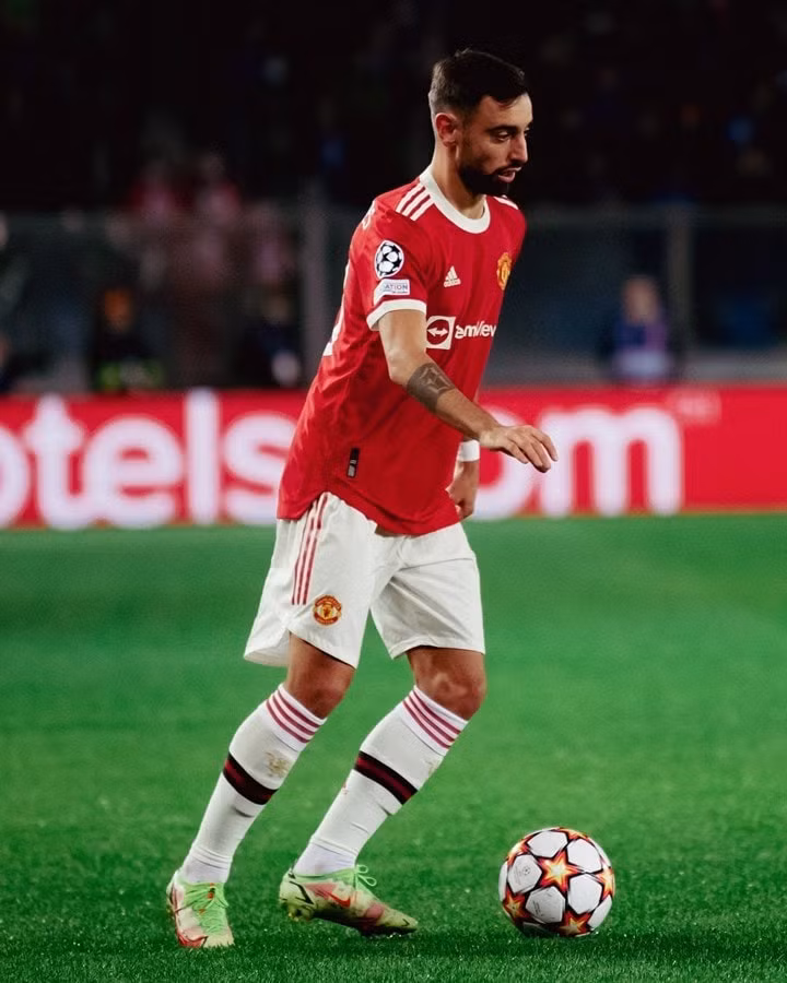 cristiano ronaldo lap cu dup giai cuu mu thoat hiem truoc atalanta hinh 11