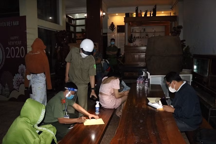tp buon ma thuot tam dinh chi cong tac mot chu tich ubnd phuong hinh 1
