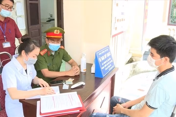 vinh phuc de nghi xu phat 10 trieu dong vi hanh vi khong deo khau trang hinh 1