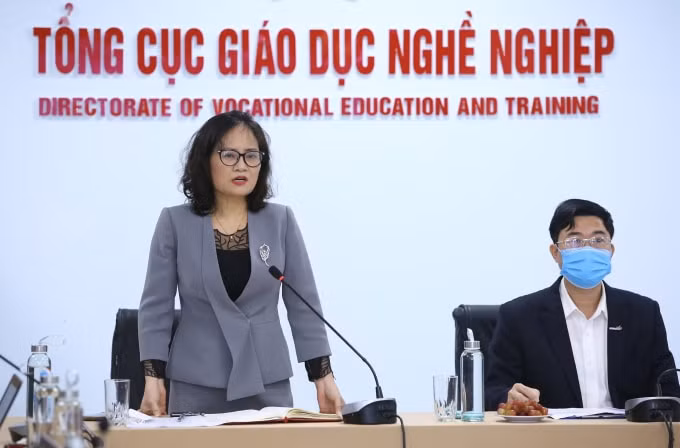 lan dau tien to chuc truc tuyen hoi giang nha giao giao duc nghe nghiep toan quoc nam 2021 hinh 1