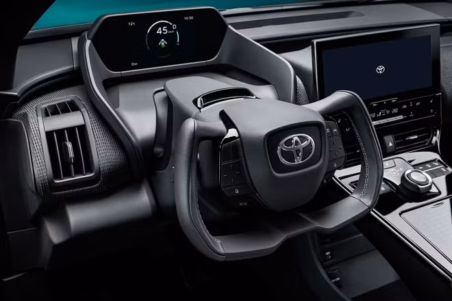 xe dien bz4x cua toyota ra mat ngoai hinh giong lexus rx350 hinh 2