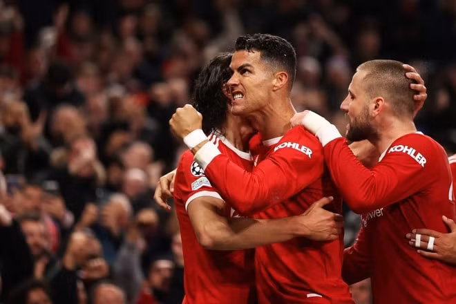 cristiano ronaldo co dong thai la ve atalanta khi duoc choi o bergamo hinh 1