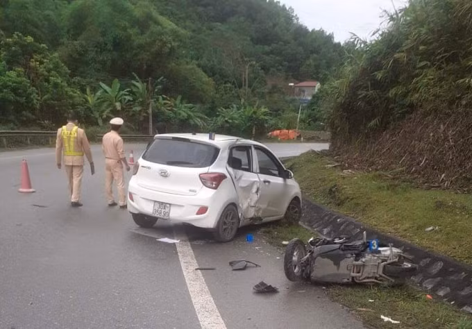 bac kan o to va cham voi xe may 1 nguoi tu vong hinh 1
