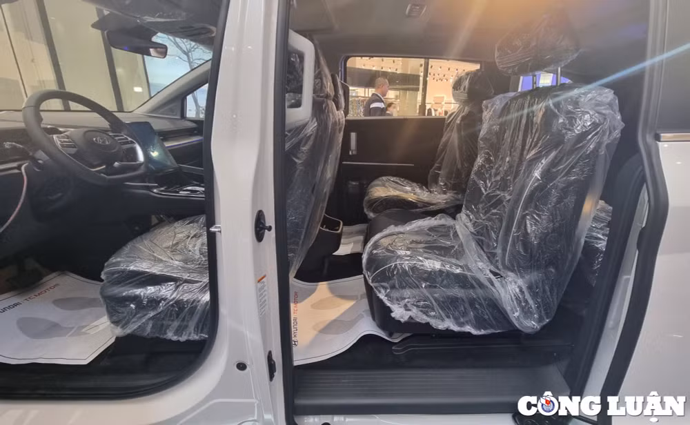 can canh custin 20l cao cap mau mpv co trung 7 cho nha huyndai hinh 7