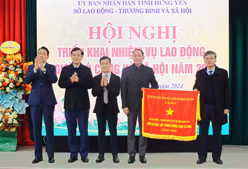 so lao dong thuong binh va xa hoi hung yen don nhan co thi dua cua thu tuong chinh phu hinh 1