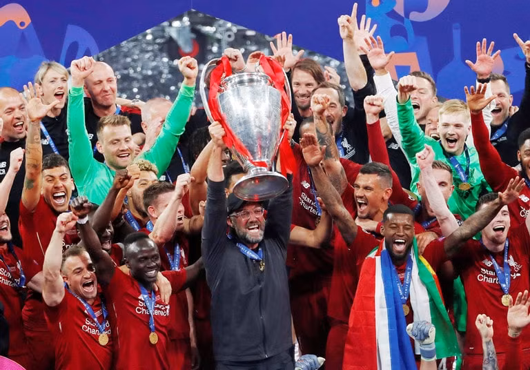 hlv jurgen klopp bat ngo tuyen bo chia tay liverpool sau 9 nam gan bo hinh 2