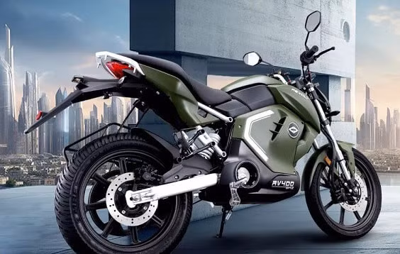 hinh anh mau mo to dien revolt rv400 brz hinh 2