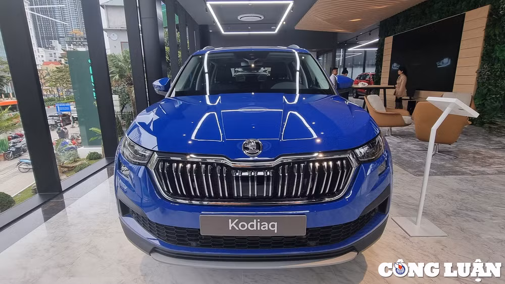 kodiaq style 20 tsi 4x4 mau suv 7 cho hang d nha skoda hinh 2