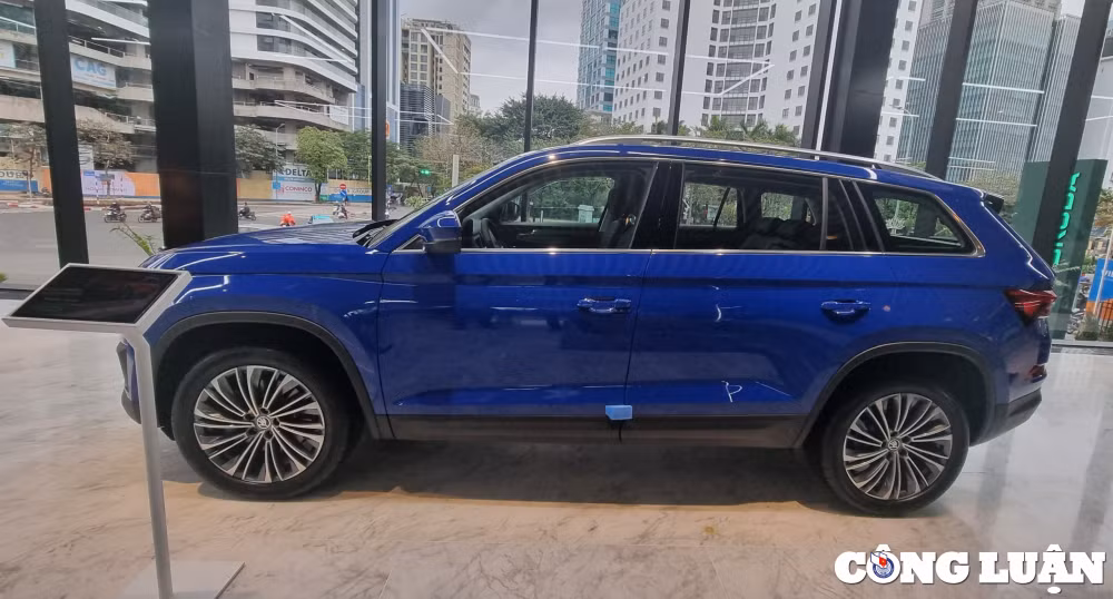 kodiaq style 20 tsi 4x4 mau suv 7 cho hang d nha skoda hinh 1