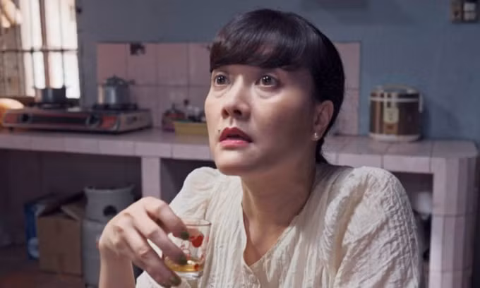 quy cau phim kinh di viet pha ky luc doanh thu phong ve noi dia hinh 1