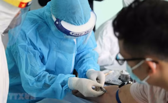 Bộ Y tế yêu cầu 3 bệnh viện ở TPHCM cử chuyên gia hỗ trợ Quảng Nam. Ảnh: TTX.