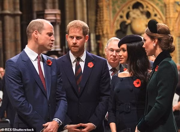 Mối quan hệ giữa 2 nhà Sussex và Cambridge được tiết lộ trong cuốn tự truyện.