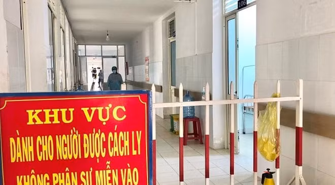 Cách ly toàn bộ trường hợp tiếp xúc gần bệnh nhân 517. Ảnh: internet.