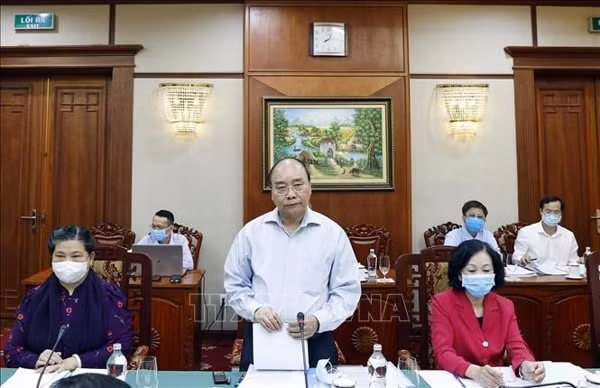 Thủ tướng Chính phủ Nguyễn Xuân Phúc phát biểu tại cuộc làm việc với Ban Thường vụ Tỉnh ủy Bà Rịa - Vũng Tàu. Ảnh: TTXVN